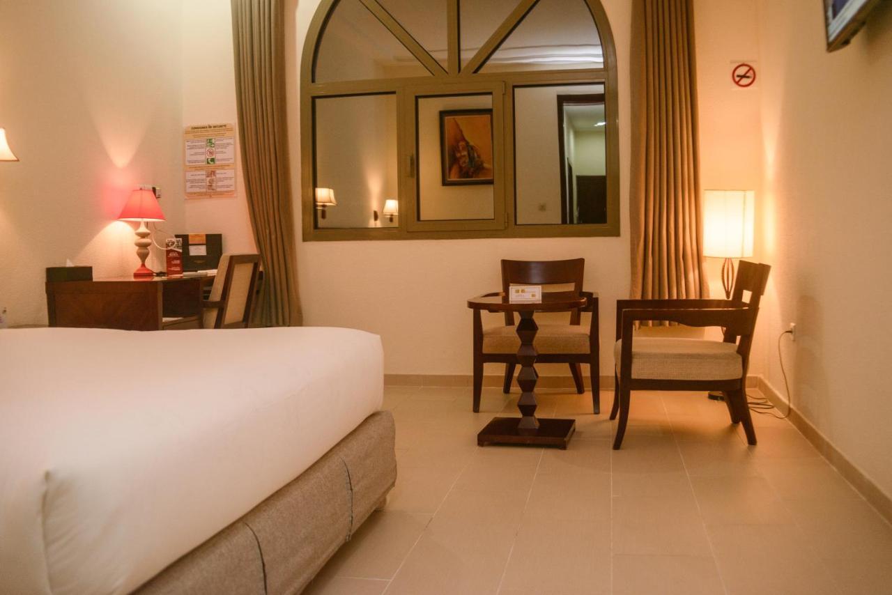 Hotel Sancta Maria Ломе Екстер'єр фото
