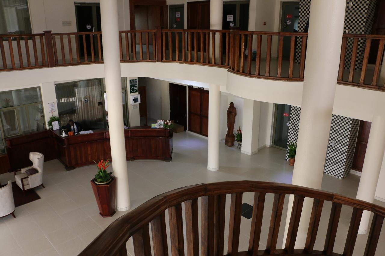 Hotel Sancta Maria Ломе Екстер'єр фото