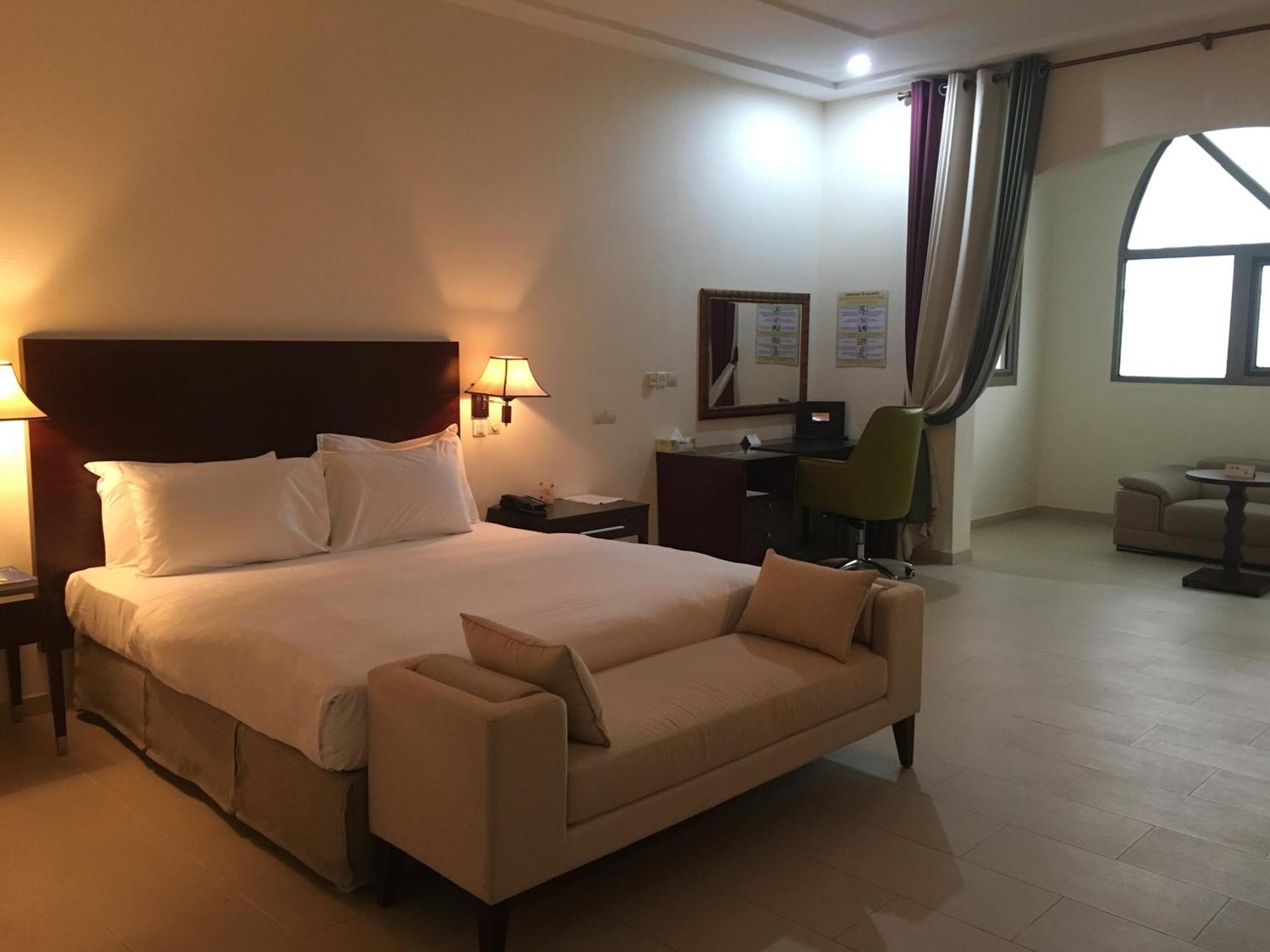 Hotel Sancta Maria Ломе Екстер'єр фото